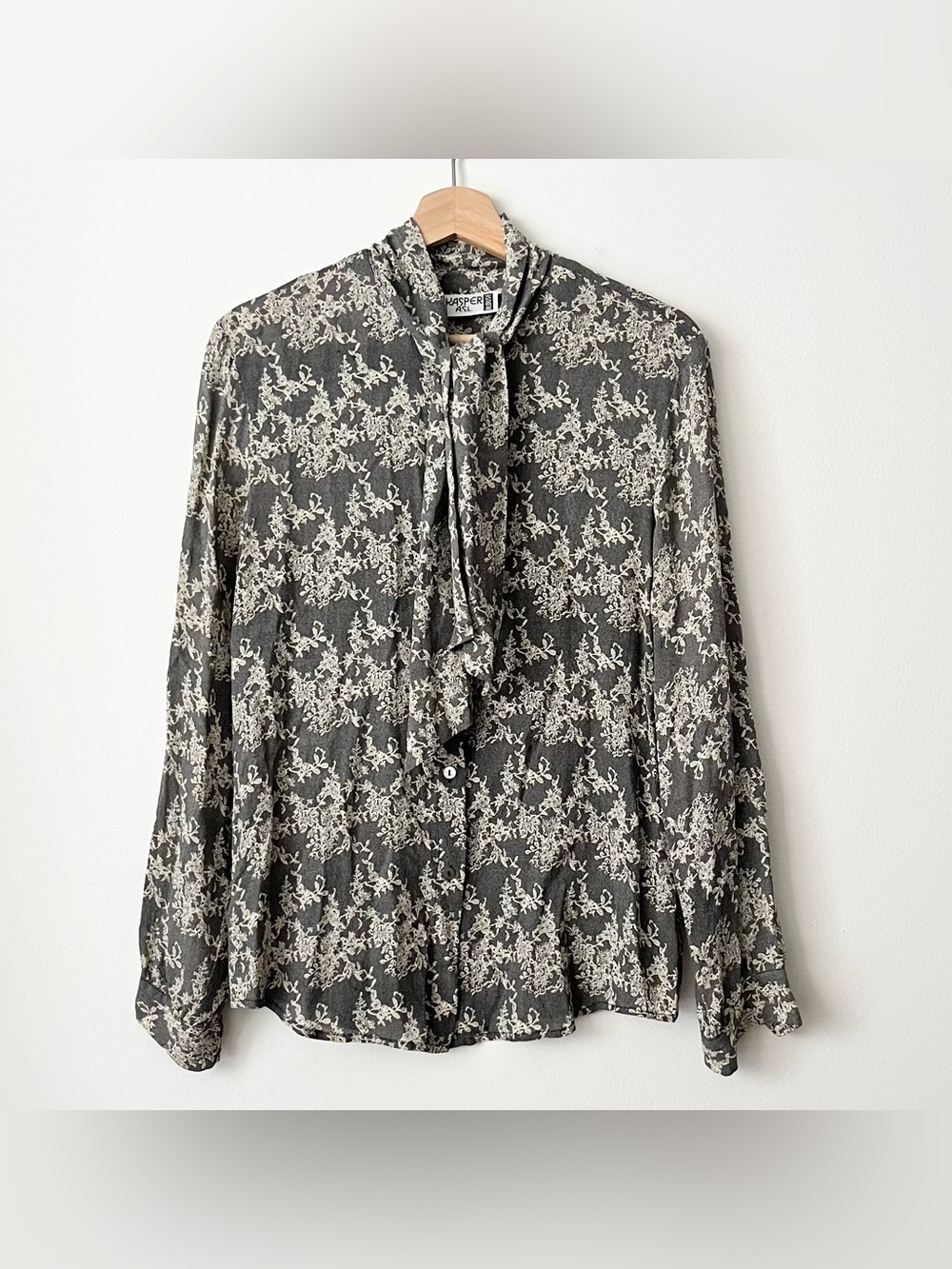 Vintage Kasper A.S.L Women's 100% Silk Blouse Front Tie Lace Print Size L Gray